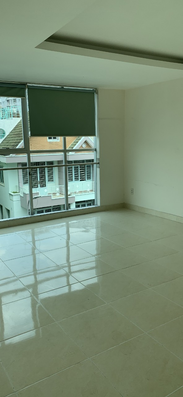 Cho thuê Tòa Nhà Văn Phòng MT đường Hoa Lan,P2  Q.PN